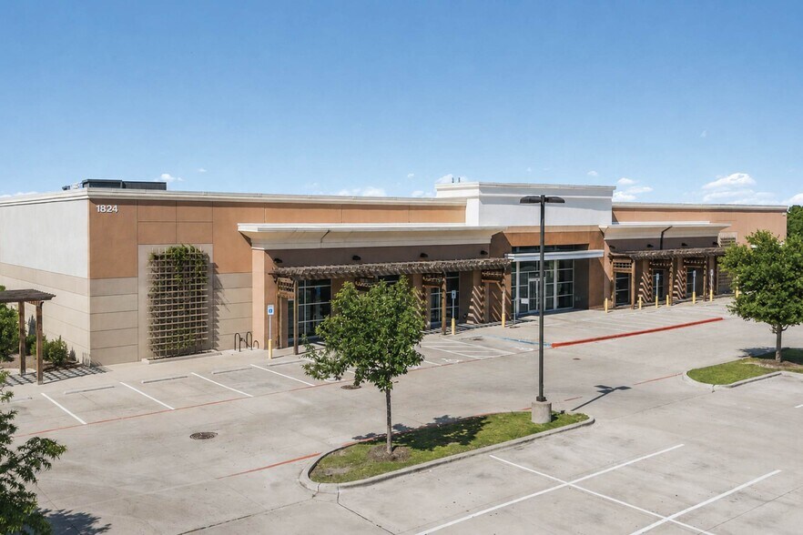 More Photos Of 1824 W Slaughter Ln, Austin Health Club For Sale