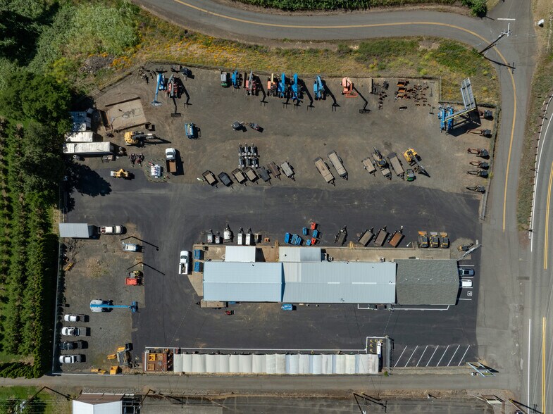 More Photos Of 1113 Tucker Rd, Hood River Light Manufacturing For Sale