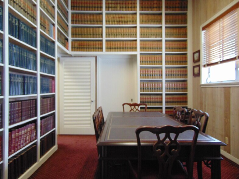 More Photos Of 30 SE 4th Ave, Delray Beach Office For Lease