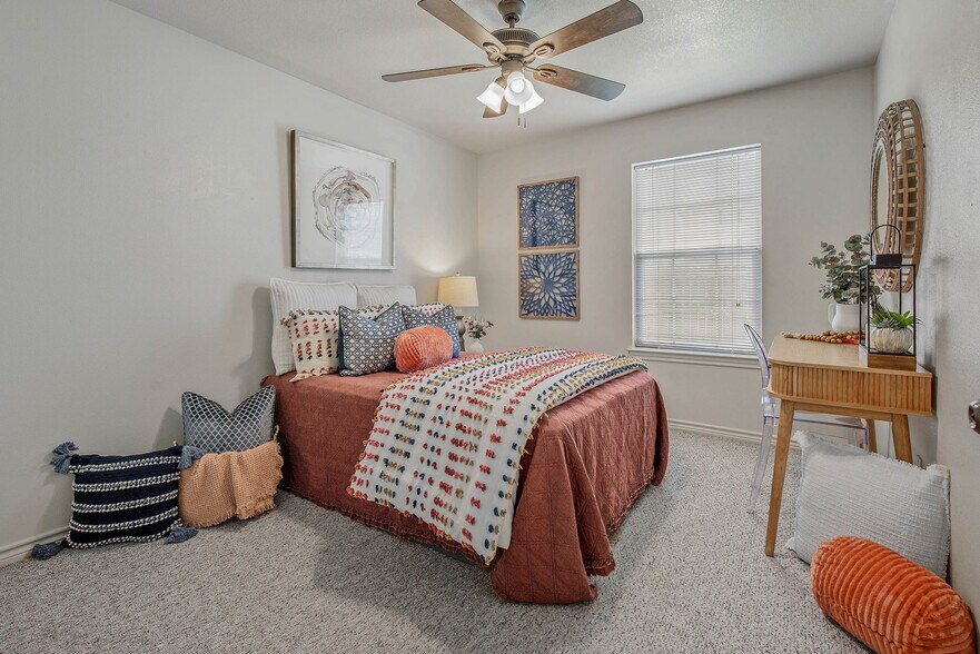 More Photos Of 1128-1136 Gridiron Drive, College Station Apartments For Sale