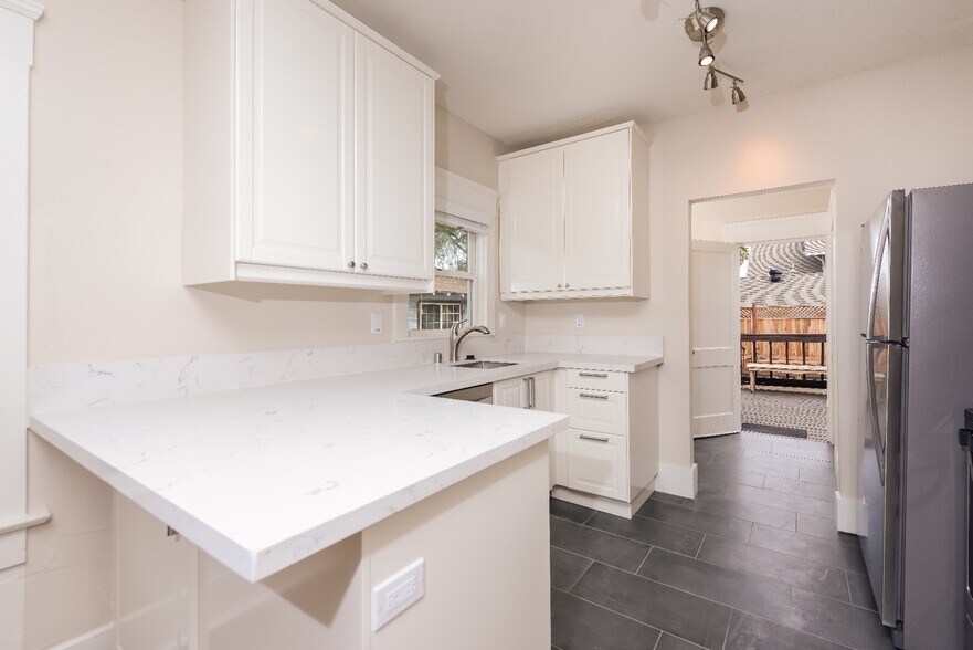 More Photos Of 1505 Fern St, San Diego Apartments For Sale
