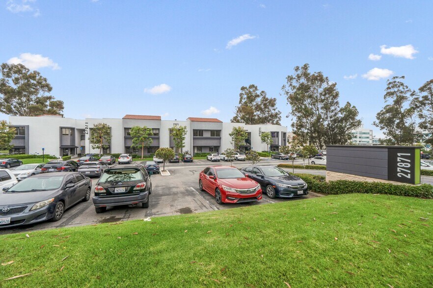 More Photos Of 27871 Medical Center Rd, Mission Viejo Medical For Lease