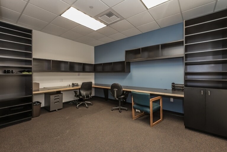 More Photos Of 13170 Spring St, Baldwin Park Warehouse For Lease