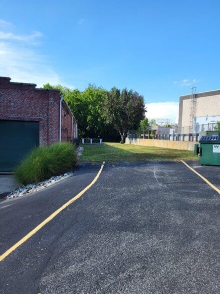 More Photos Of 1601 N Jessup St, Wilmington Manufacturing For Sale