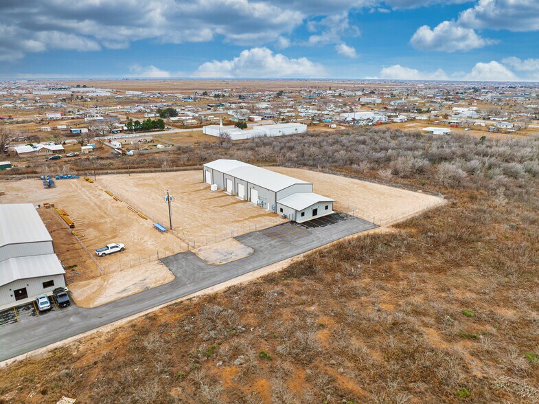 More Photos Of 3017 W County Road 115, Midland Warehouse For Lease