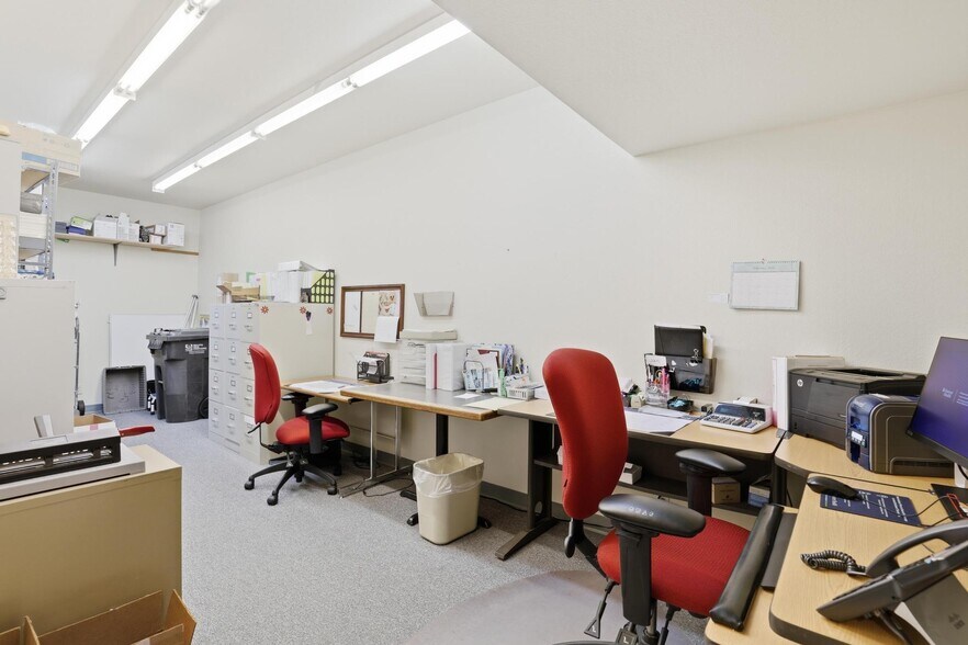 More Photos Of 215 N Beeline Hwy, Payson Office For Sale