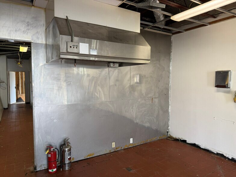 More Photos Of 2410 Dudley Ave, Parkersburg Freestanding For Sale