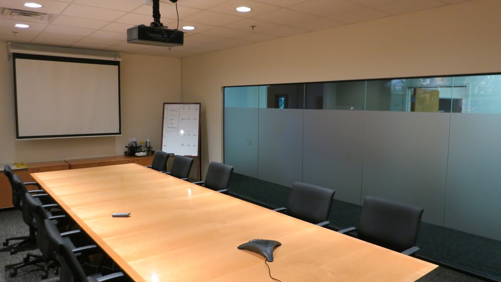 More Photos Of 3 Alpine Ct, Chestnut Ridge Service For Lease