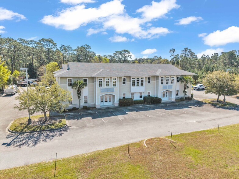 More Photos Of 100 Timber Trail Rd, Richmond Hill Office For Sale