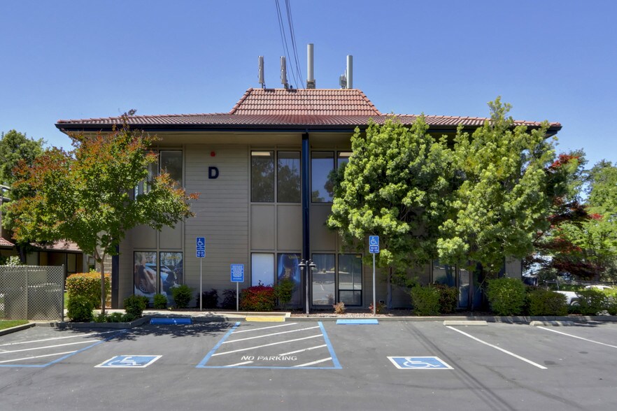 More Photos Of 7509 Madison Ave, Citrus Heights Office For Sale
