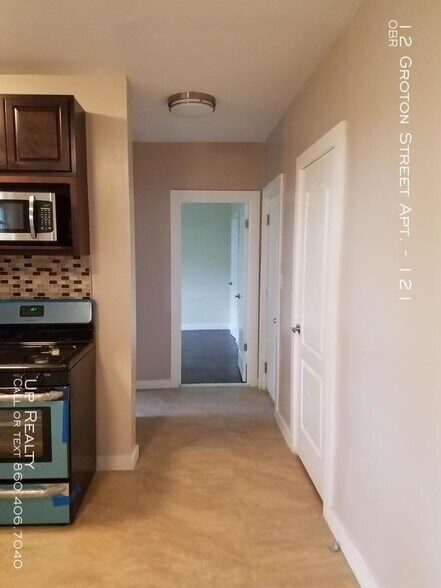 More Photos Of 12-16 Groton St, Hartford Apartments For Sale