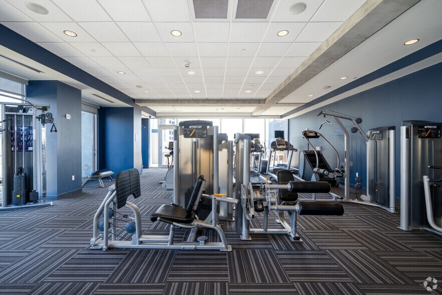 More Photos Of 51 Rainey St, Austin Apartments For Lease