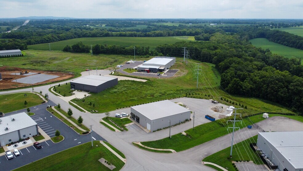 More Photos Of 311 Corporate Dr, Shelbyville Warehouse For Sale