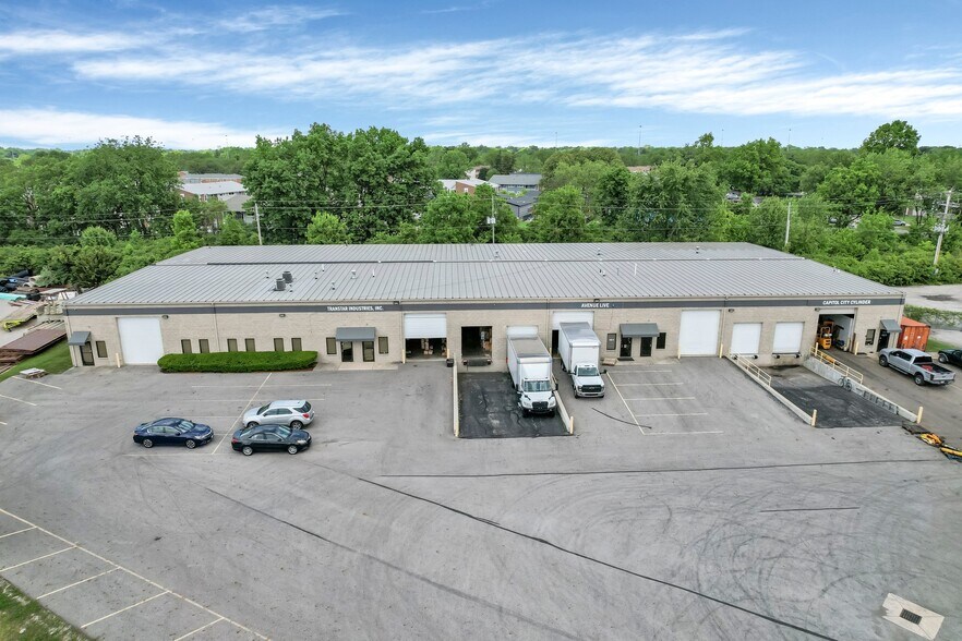 More Photos Of 2135 S James Rd, Columbus Warehouse For Lease