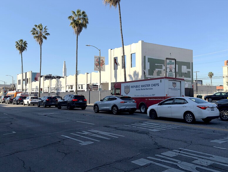 More Photos Of 7901 Beverly Blvd, Los Angeles Land For Sale