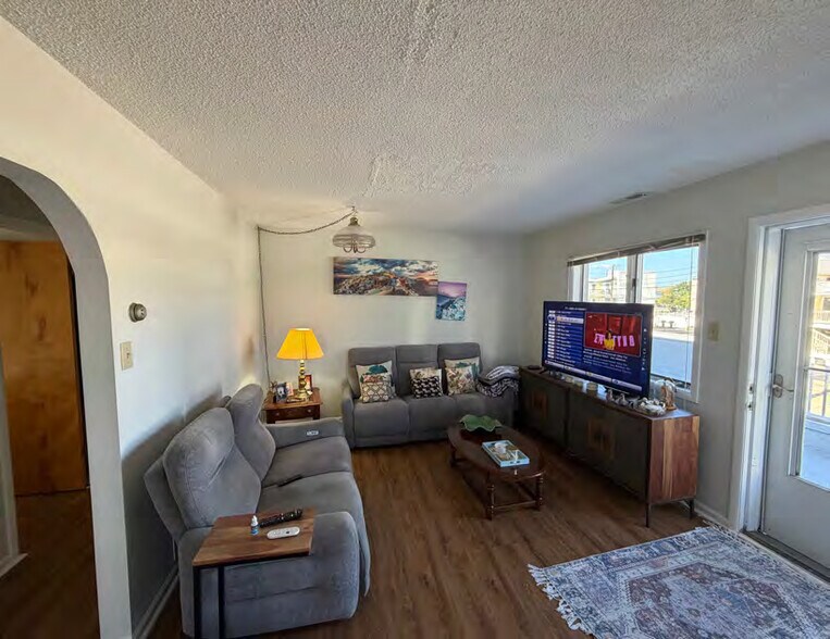 More Photos Of 5400 Ocean Ave, Wildwood Crest Storefront Retail Residential For Sale