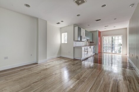 More Photos Of 1666 33rd St NW, Washington Storefront Retail Office For Sale