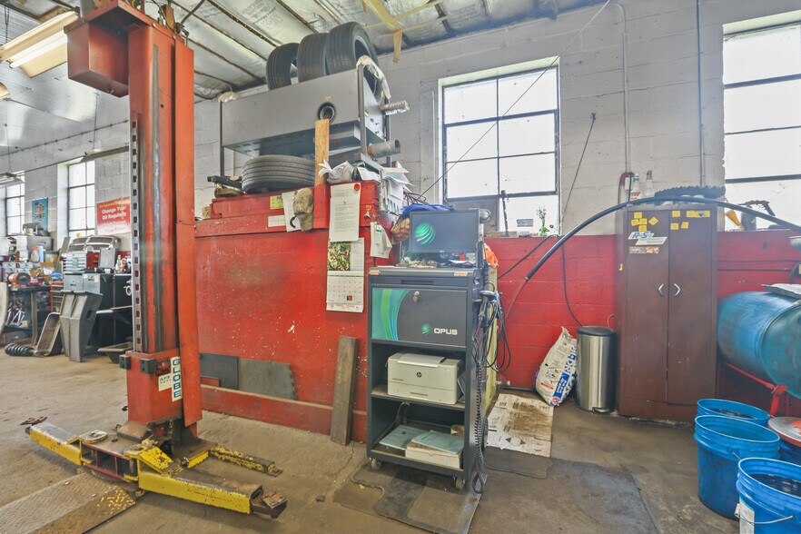 More Photos Of 19 Benefit St, Pawtucket Industrial For Sale