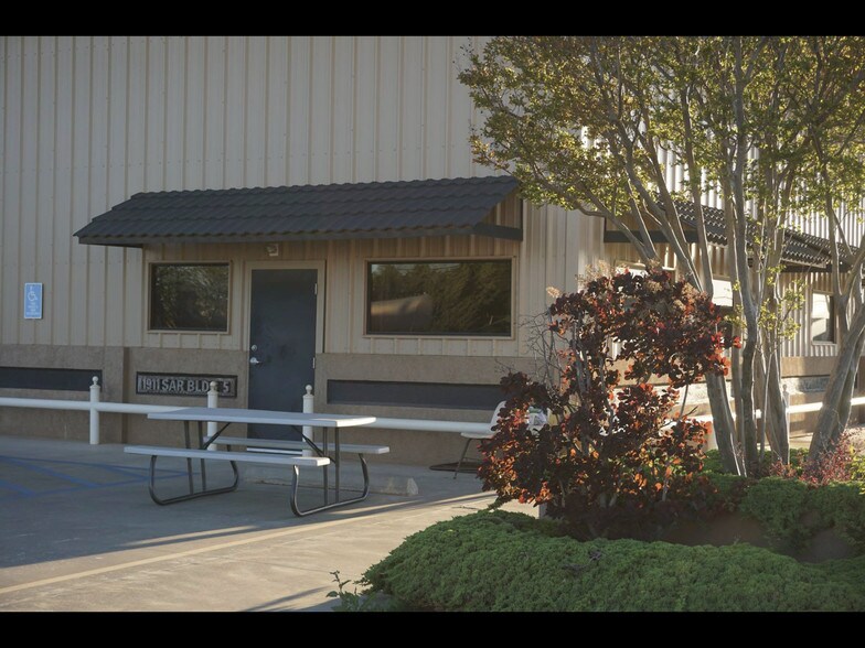 More Photos Of 1911 Sheppard Access Rd, Wichita Falls Unknown For Lease