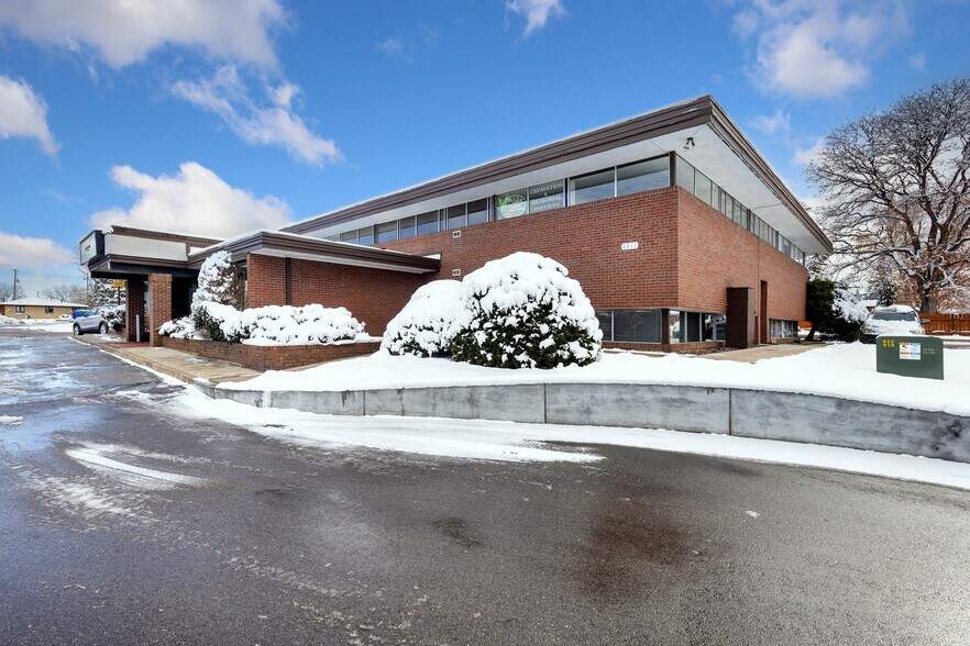 More Photos Of 8850 Ralston Rd, Arvada Medical For Lease