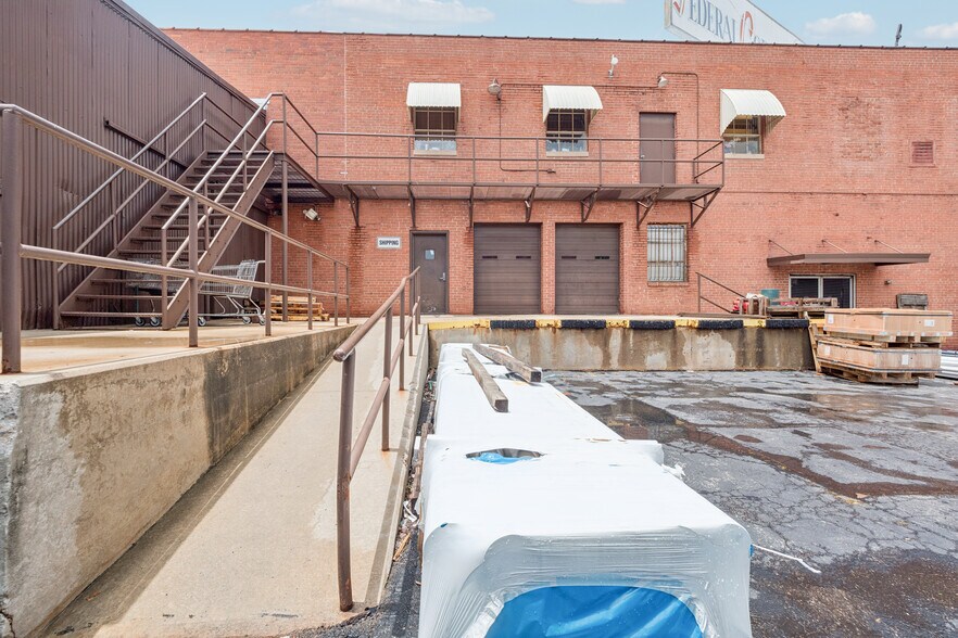 More Photos Of 120 E Main St, Oklahoma City Freestanding For Sale