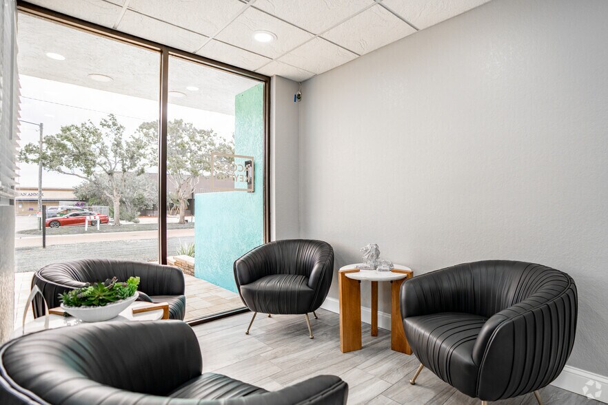 More Photos Of 13246 38th St N, Clearwater Coworking Space