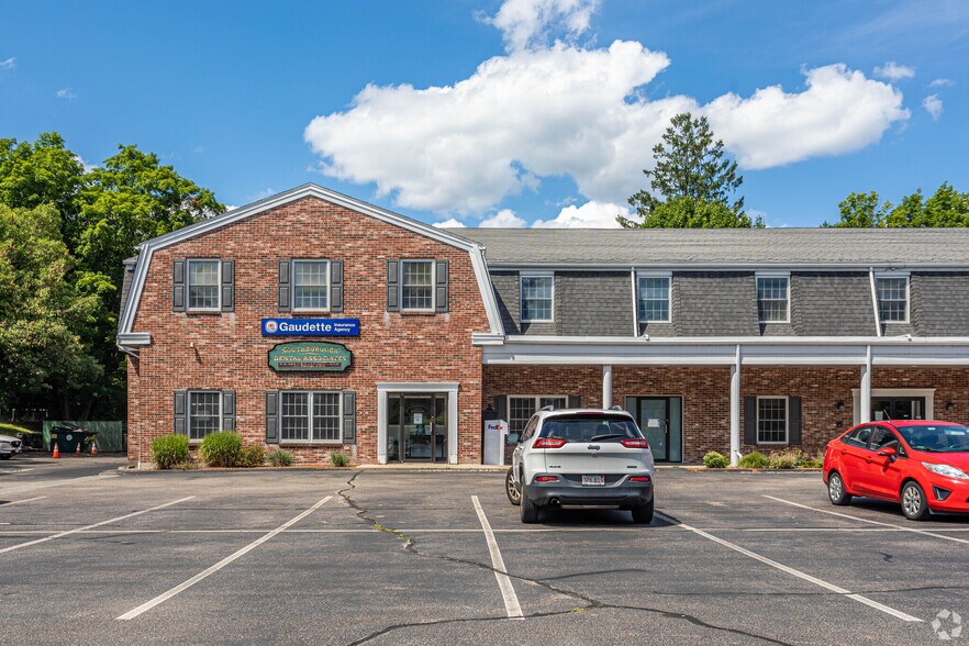 More Photos Of 11 Main St, Southborough Office For Lease