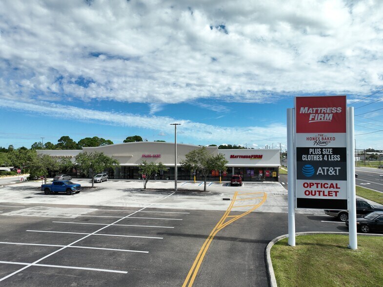 More Photos Of 8619-8637 Us Hwy 19 N, Port Richey Unknown For Lease