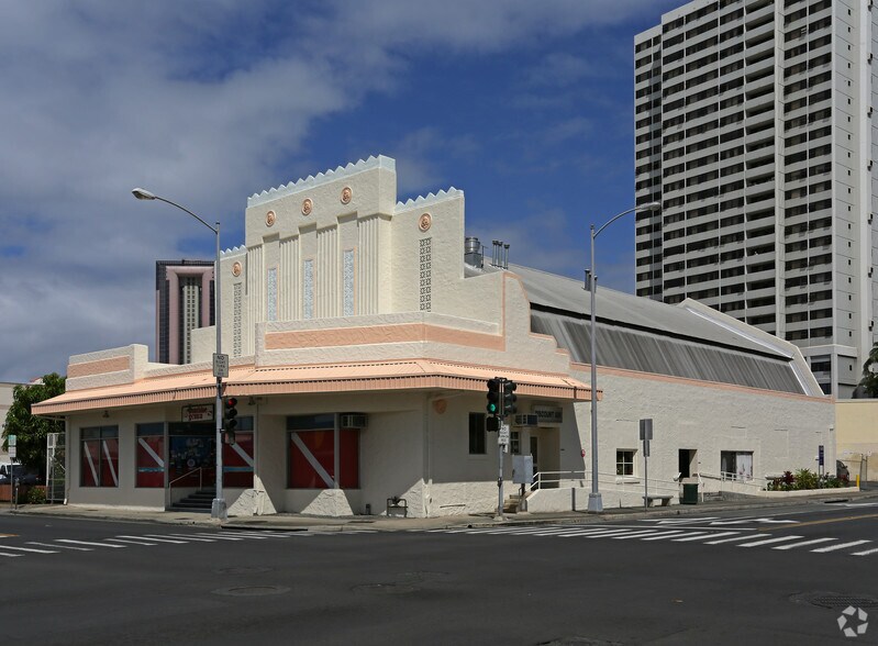 More Photos Of 711 Queen St, Honolulu Freestanding For Lease