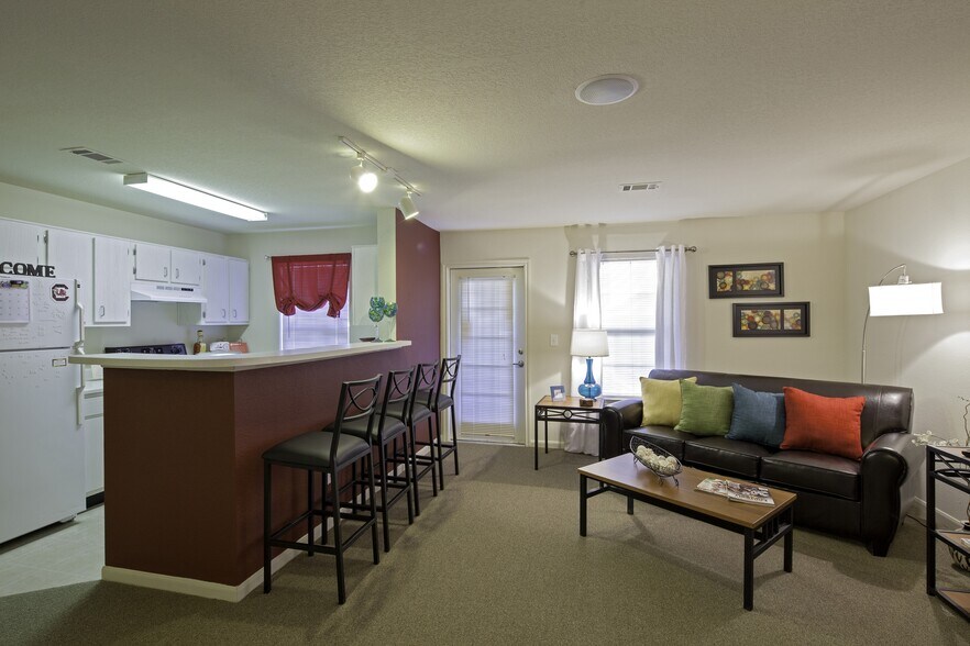 More Photos Of 215 Spencer Pl, Cayce Apartments For Sale