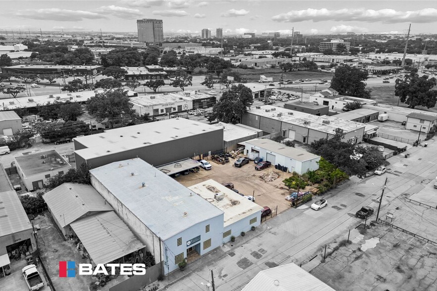 More Photos Of 4819 Vicksburg St, Dallas Showroom For Sale