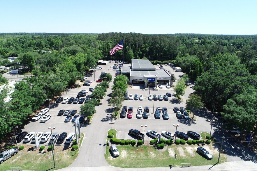 More Photos Of 3963 W Tennessee St, Tallahassee Auto Dealership For Lease