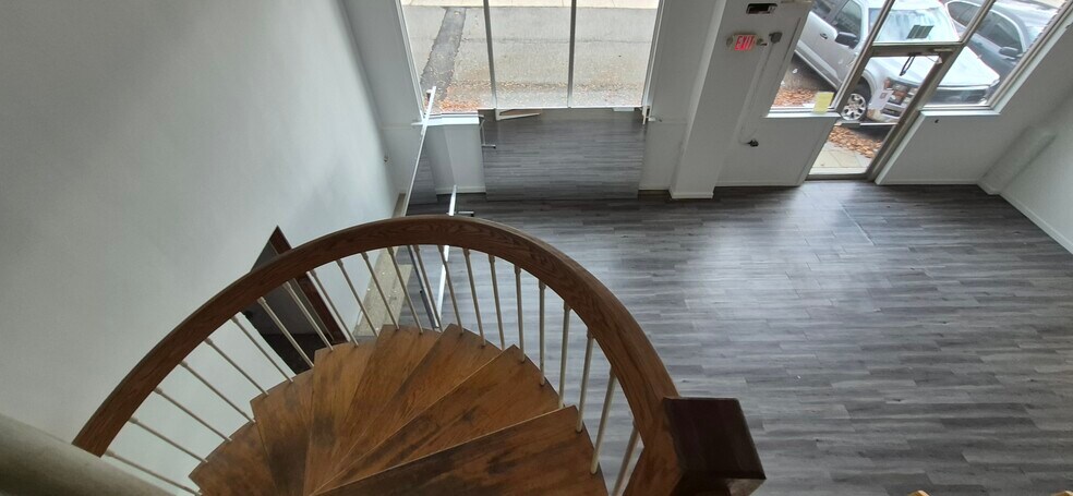 More Photos Of 710 Washington St, Peekskill Manufacturing For Lease
