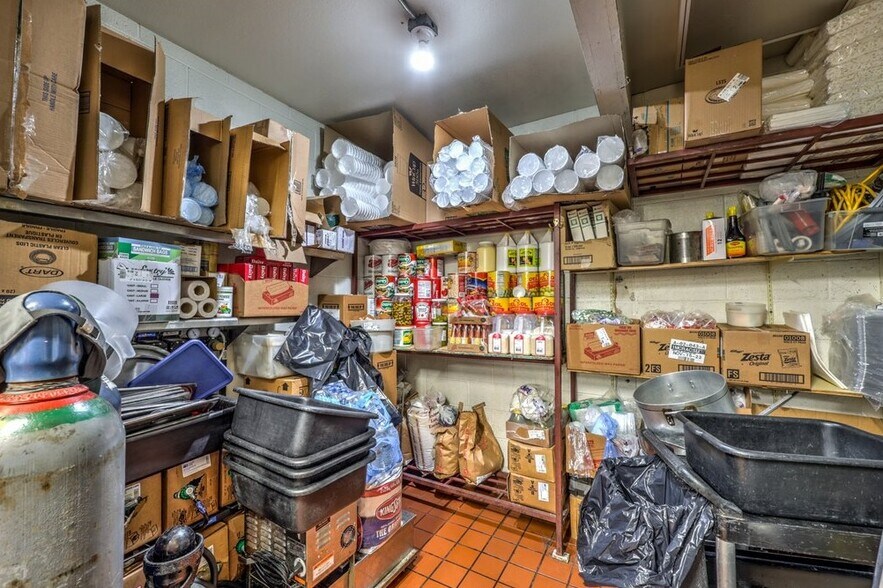 More Photos Of 1108 E Lake Mead Blvd, North Las Vegas Restaurant For Sale