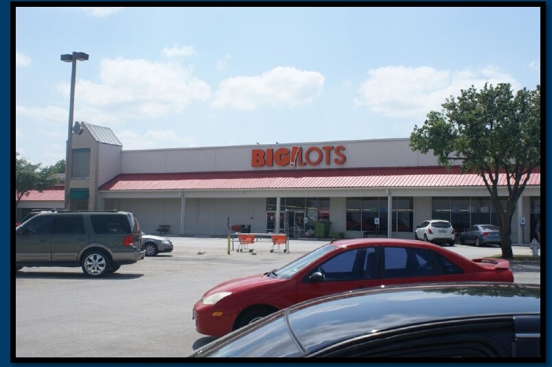 More Photos Of 1326-1392 W Main St, Lewisville Unknown For Lease