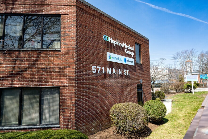 More Photos Of 571 Main St, Weymouth Medical For Lease