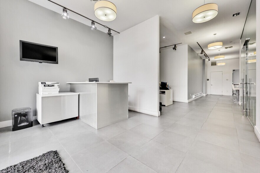 More Photos Of 500 4th Ave, Brooklyn Apartments For Lease