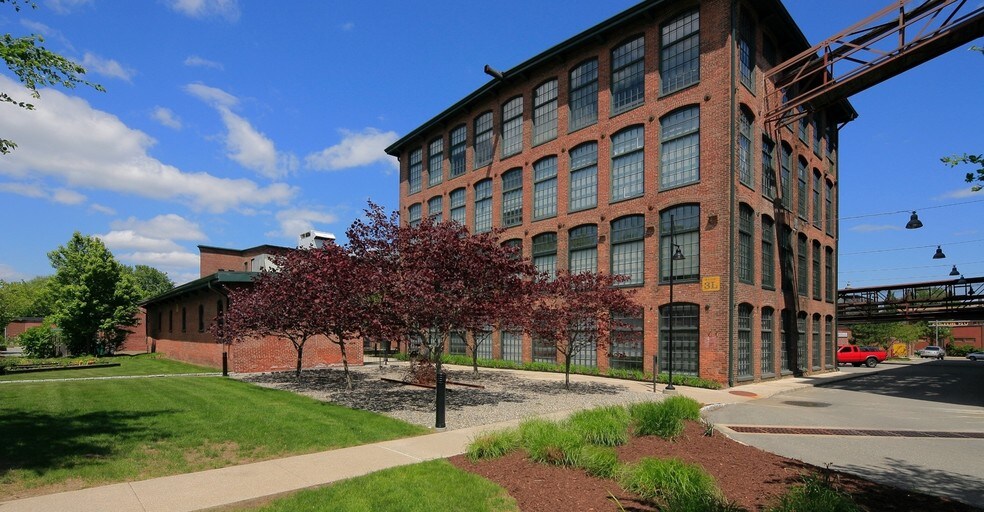 More Photos Of 188 Valley St, Providence Office For Lease