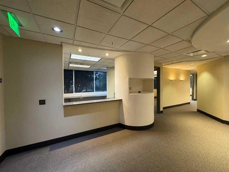 More Photos Of 7560 Rangewood Dr, Colorado Springs Medical For Lease