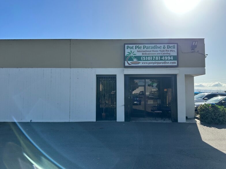 More Photos Of 3514-3544 Arden Rd, Hayward Warehouse For Lease