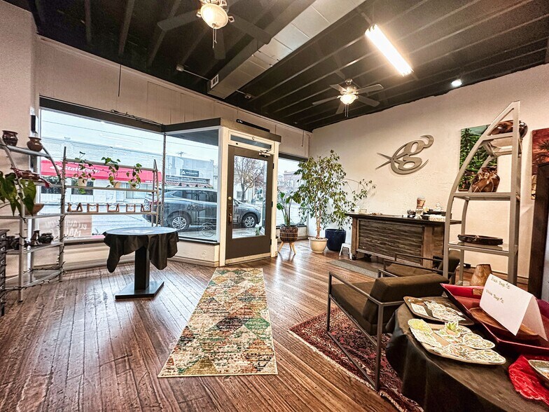 More Photos Of 111 2nd S Ave, Okanogan Storefront Retail Office For Sale