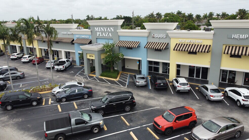 More Photos Of 2520-2650 N University Dr, Sunrise Unknown For Lease