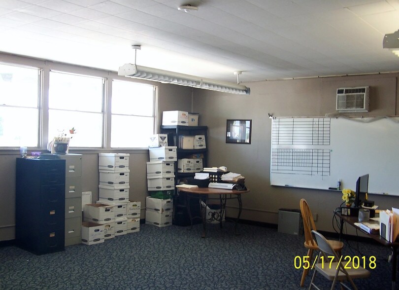 More Photos Of 431 N Sunset Strip St, Kenedy Trailer Camper Park For Sale