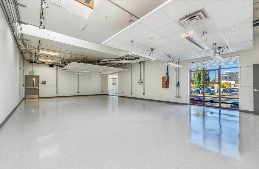 More Photos Of 521 W Front St, Boise Office For Sale