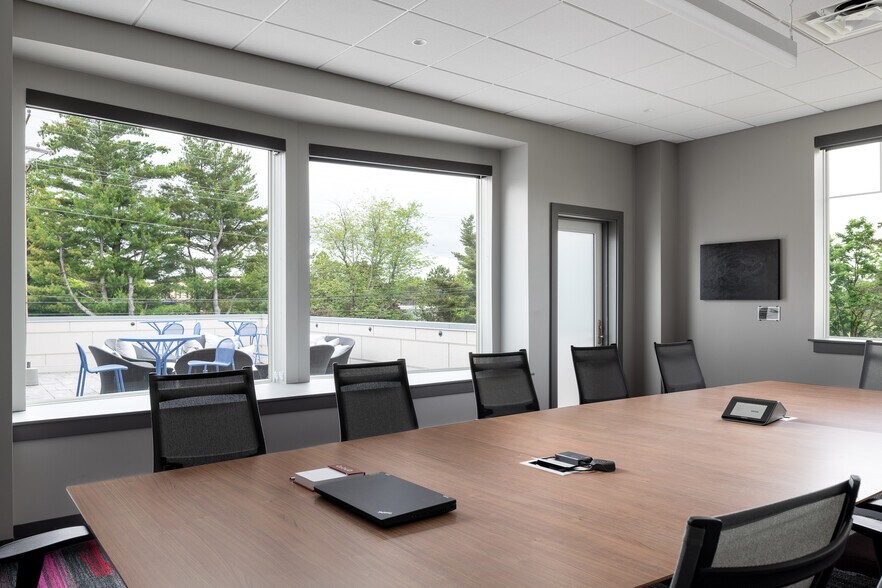 More Photos Of 150 Admiral Fitch Ave, Brunswick Office For Lease