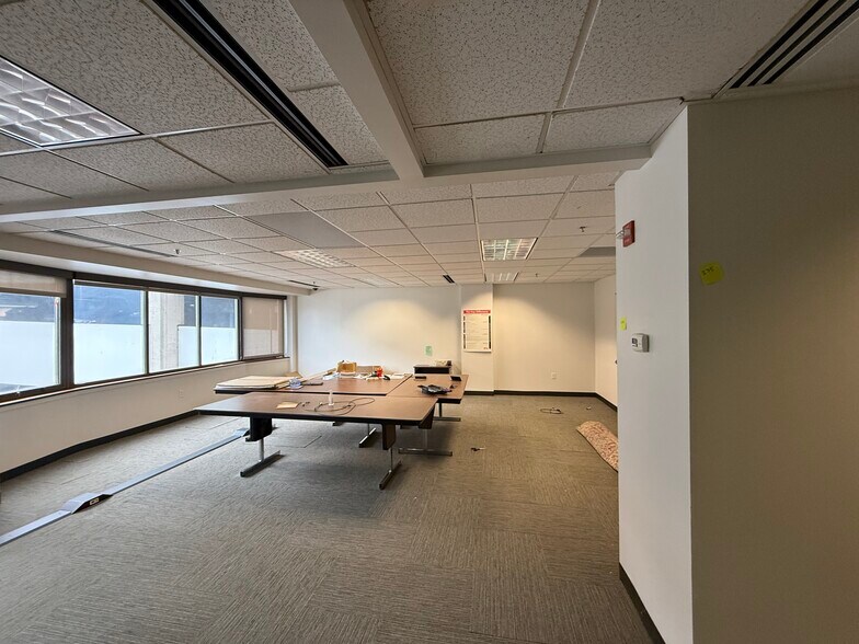 More Photos Of 76 Saint Paul St, Burlington Office Residential For Sale