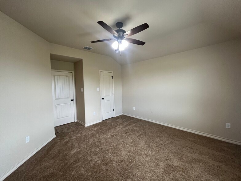 More Photos Of 6306 Luglio Ln, San Antonio Apartments For Sale