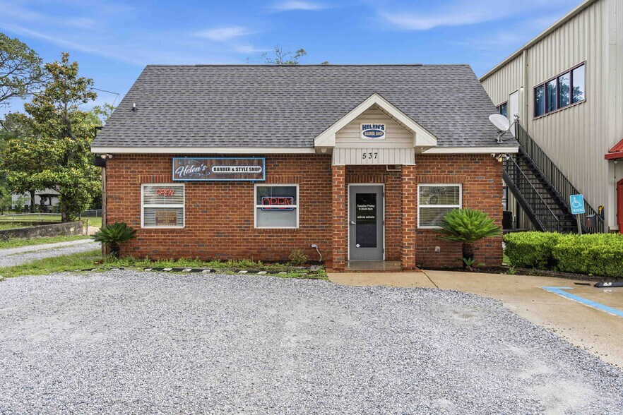 More Photos Of 537 S Ferdon Blvd, Crestview Office For Lease