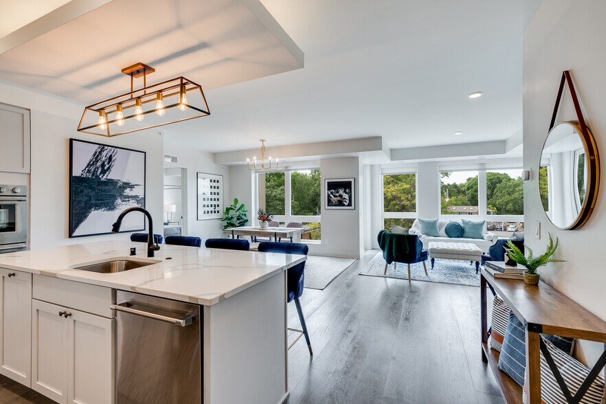 More Photos Of 3901 Sunnyside Rd S, Edina Apartments For Lease