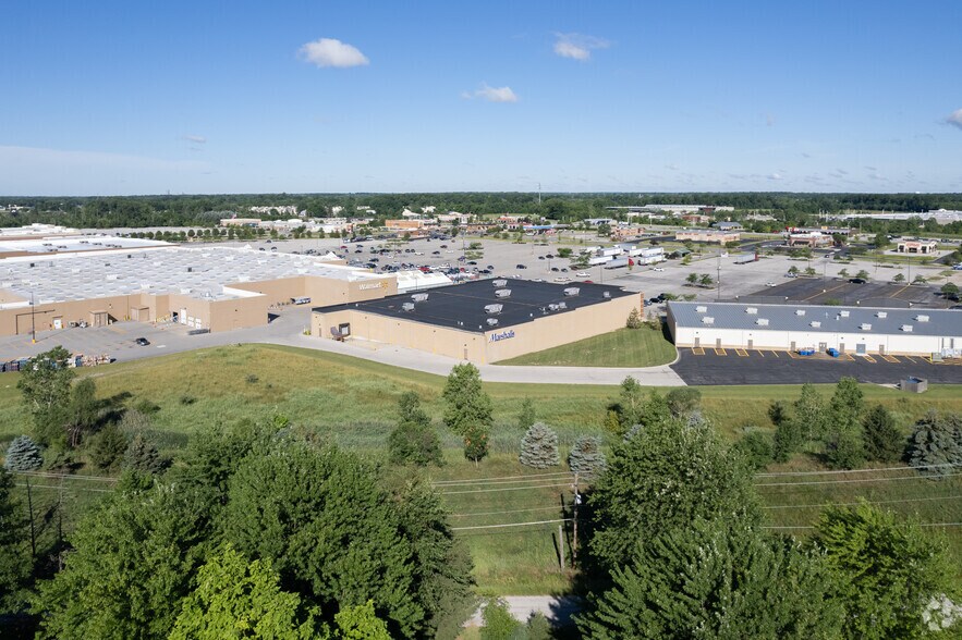 More Photos Of 10550 Maysville Rd, Fort Wayne Unknown For Lease